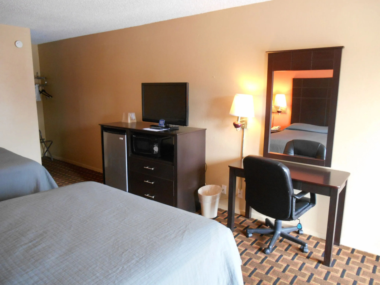 Red Roof Inn & Suites San Angelo