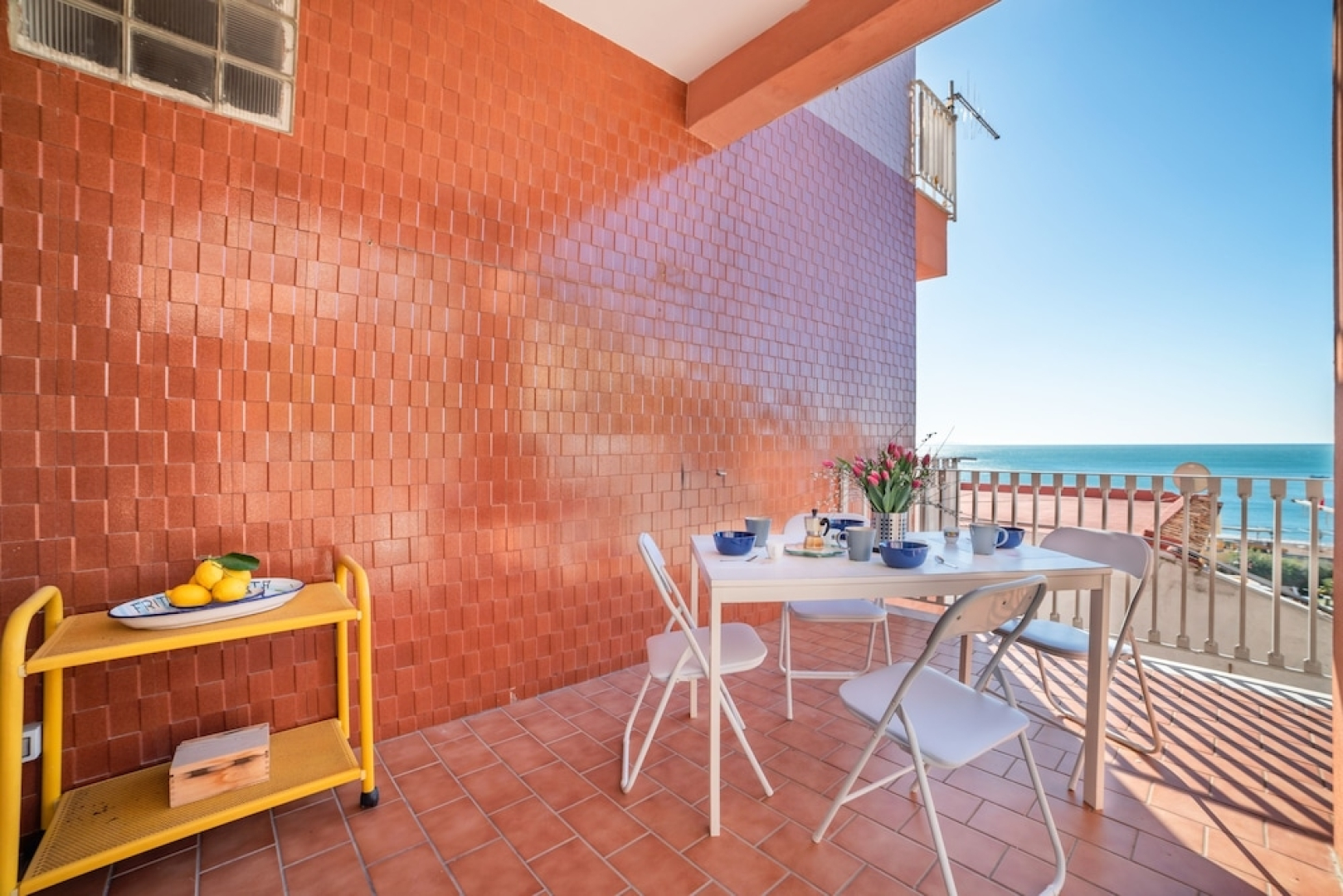 Vietri sul Mare Roomy Flat with Parking