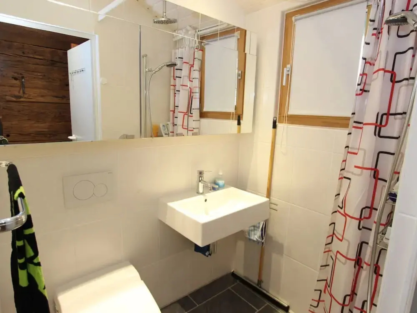 Mountain View Holiday Home in Binntal near Lengtal Deck