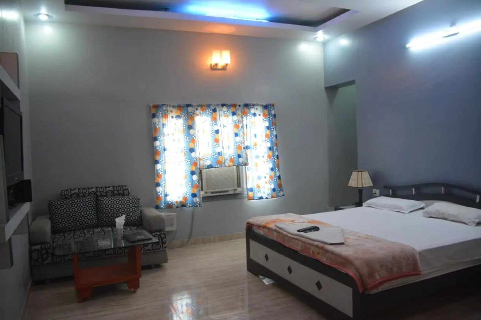 Hotel Naveen Residency