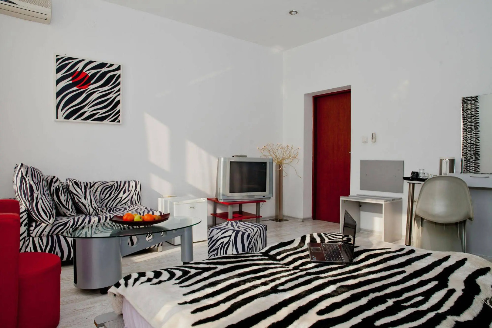 Scottys Boutique Hotel