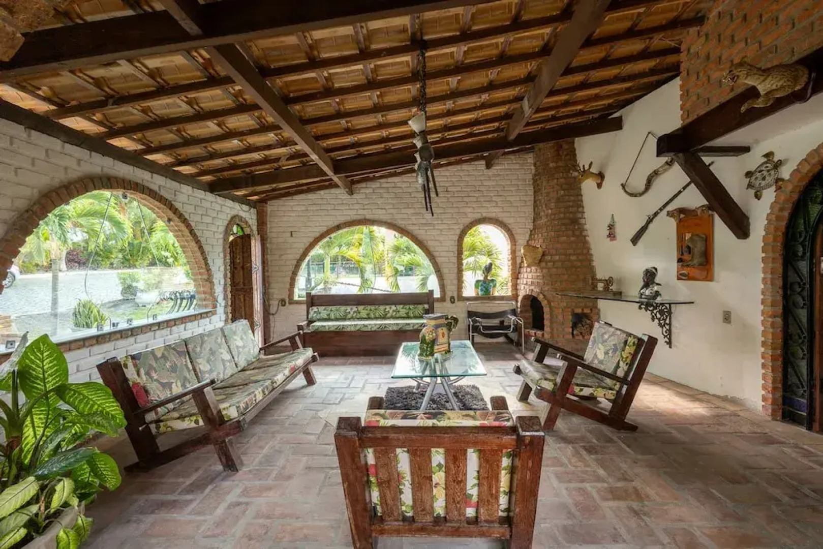 Casa de Campo Luxuosa c Piscina e Churrasqueira