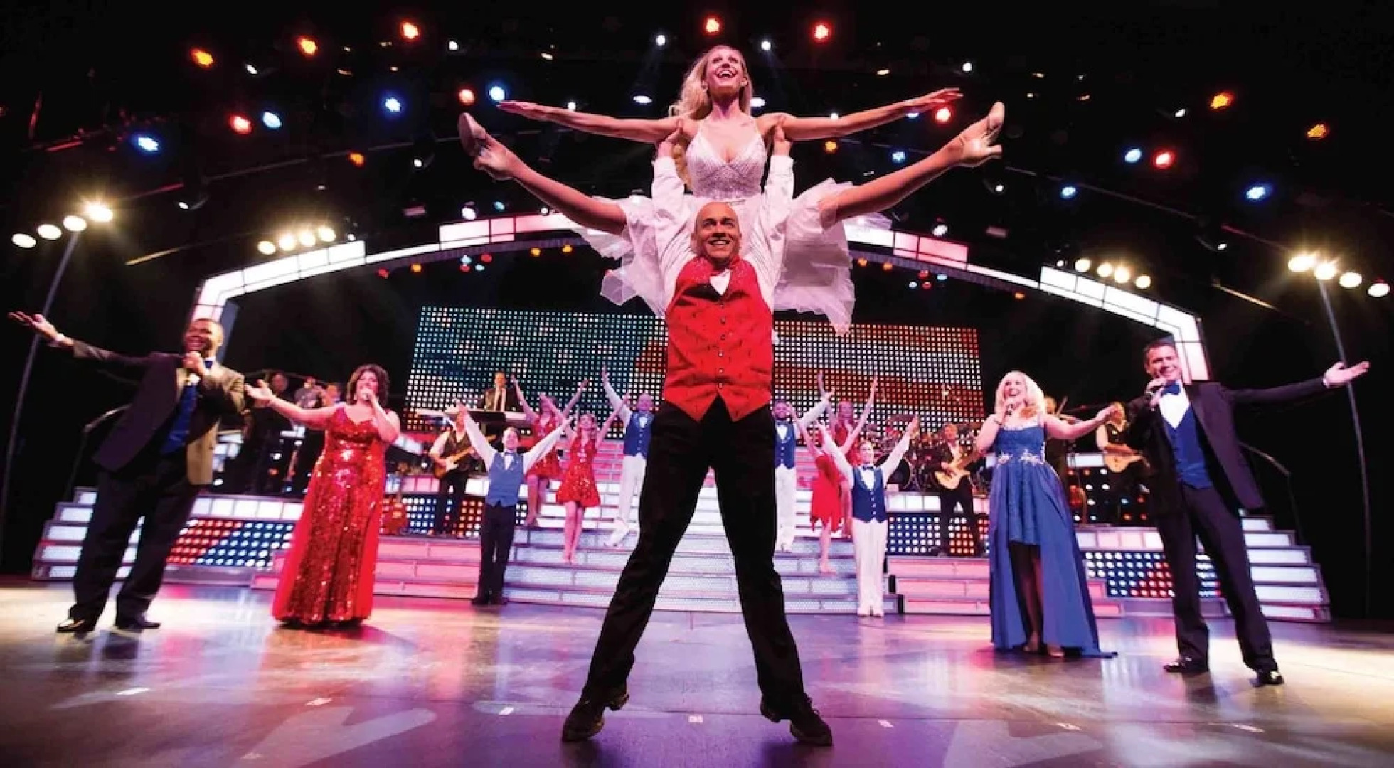 Mountain Majesty 2 Br cabin by RedAwning