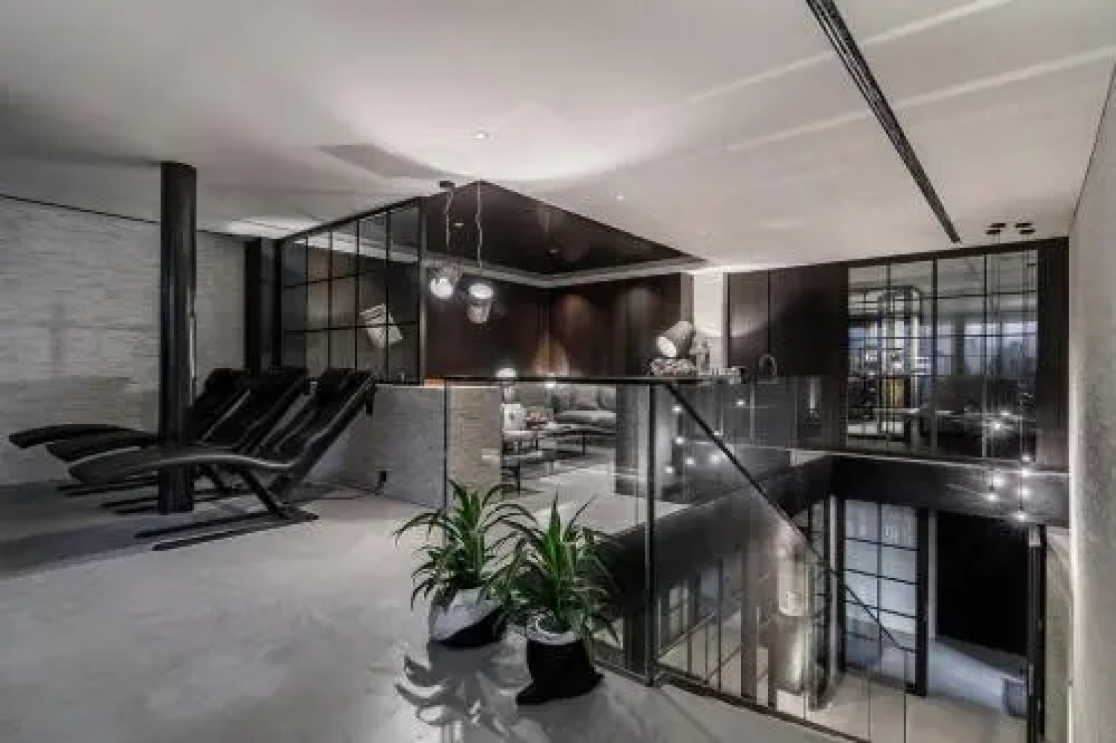 Apartment 7