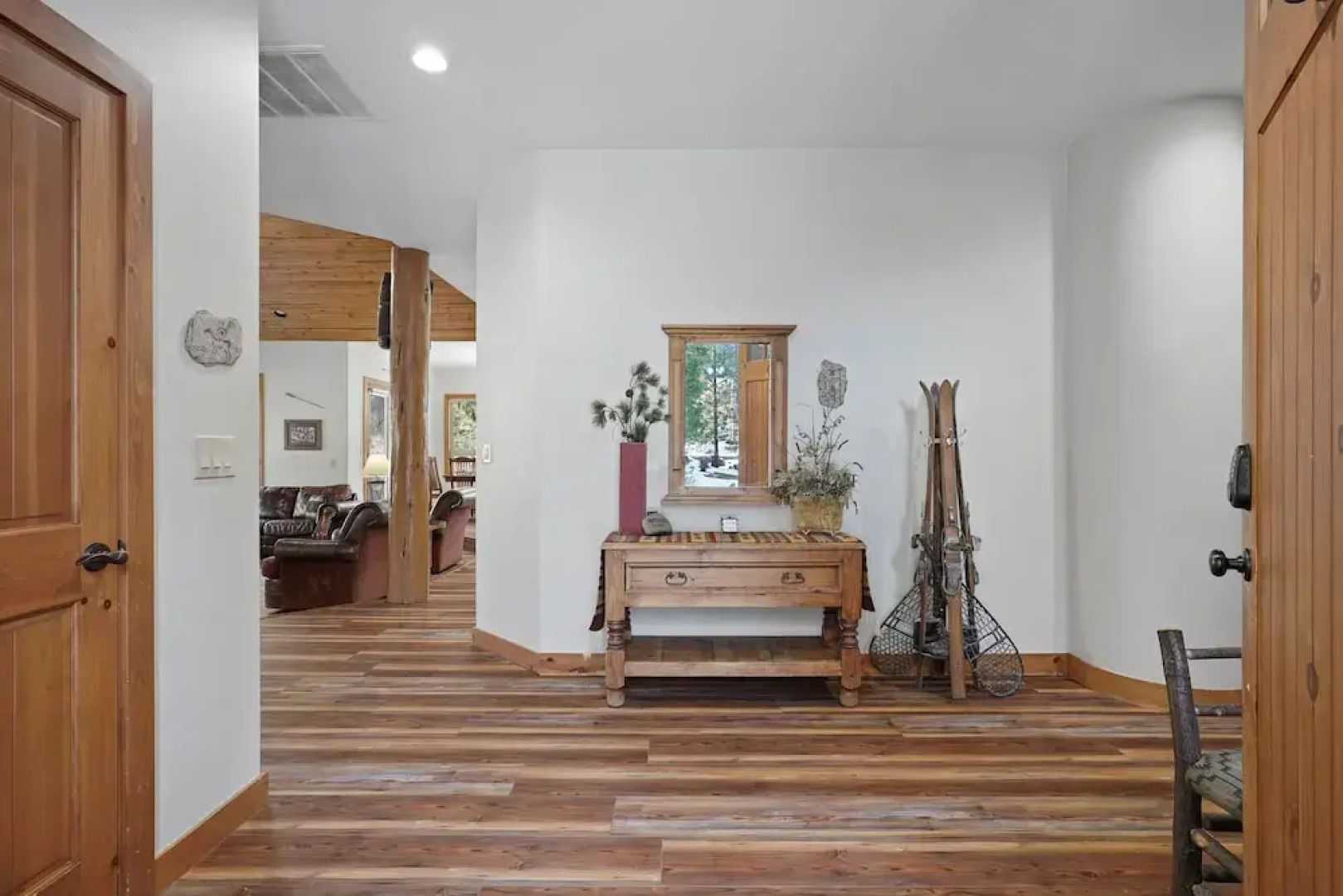 11 Vine Maple 5 Bedroom Home by RedAwning