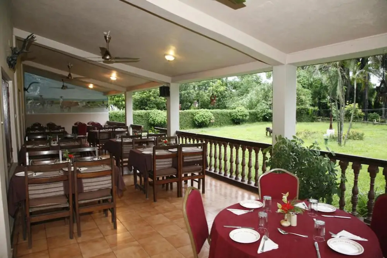Chitwan Paradise Hotel