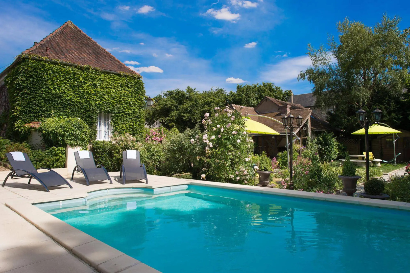 Aux Charmes de Maintenon - Adults Only