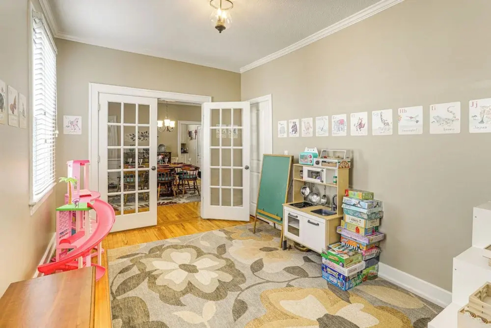 1 Mi to Ole Miss: Family-friendly Home!