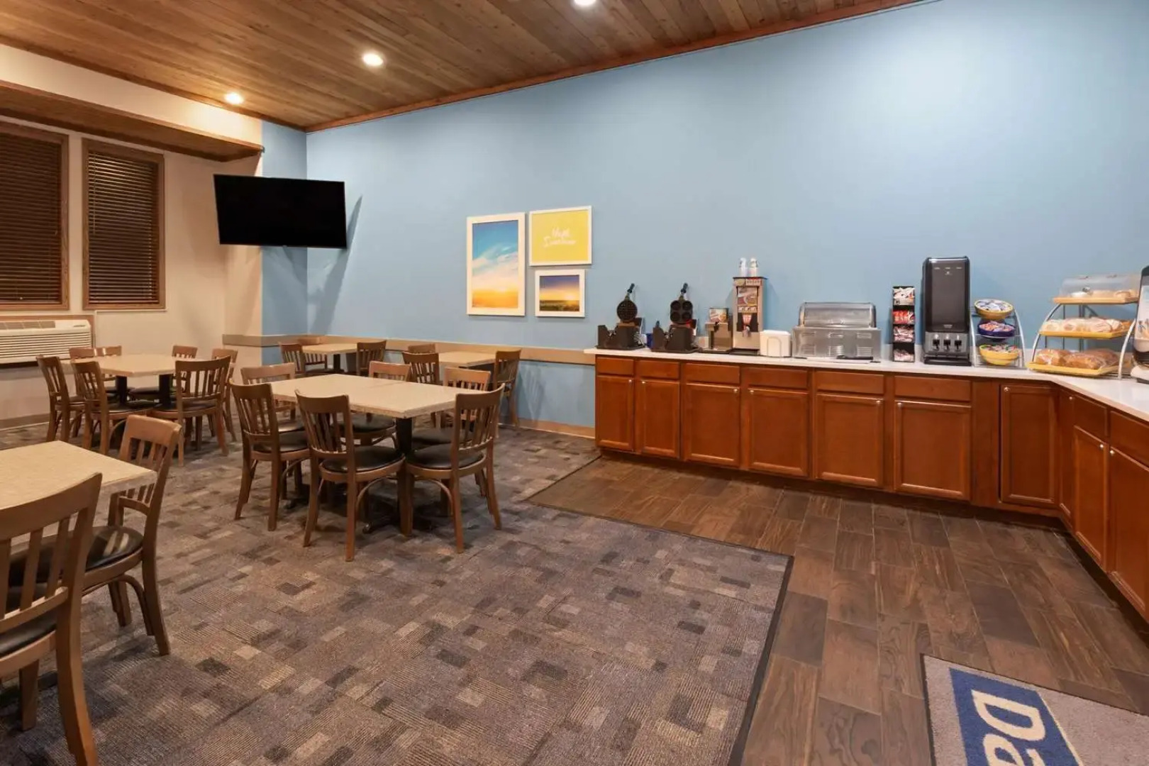 Days Inn by Wyndham Hutchinson