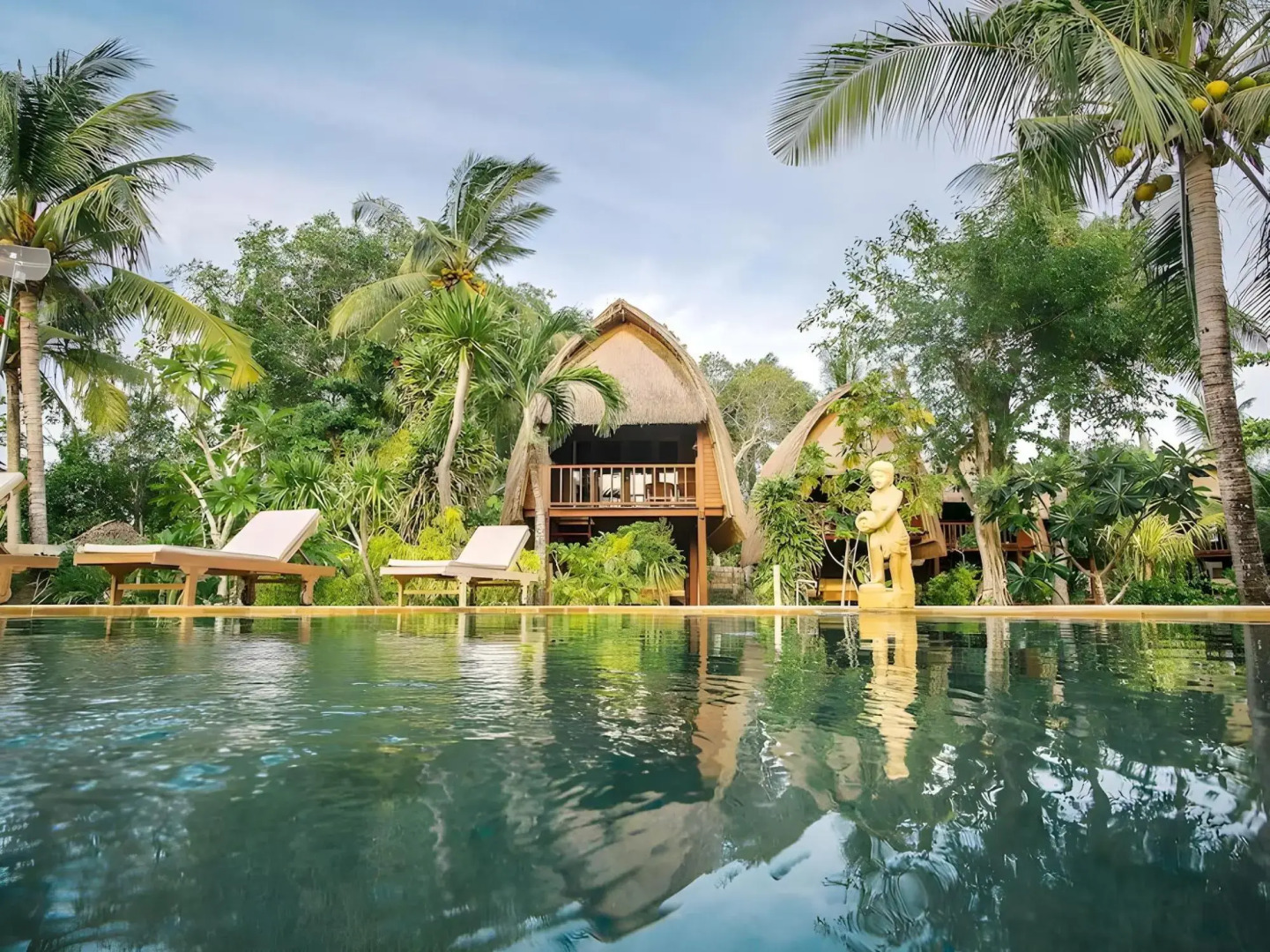 Sukanusa Luxury Huts