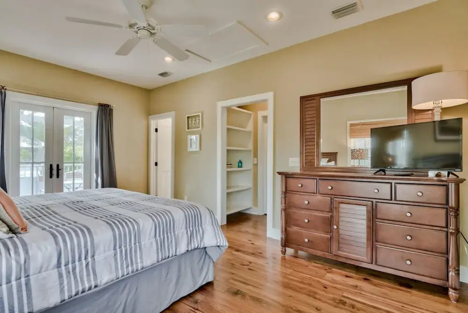 Magnolia Cottages By The Sea-9 Creek Park by Florida Star Vacations