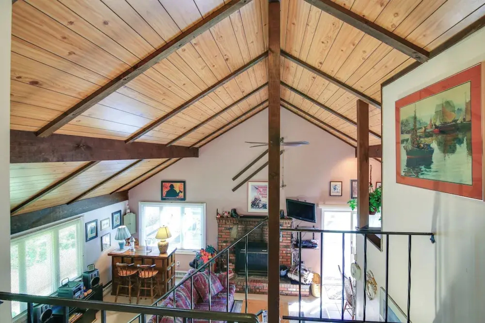 Hunter Hideaway w/ Yard & Deck: 3 Mi to Ski Slopes