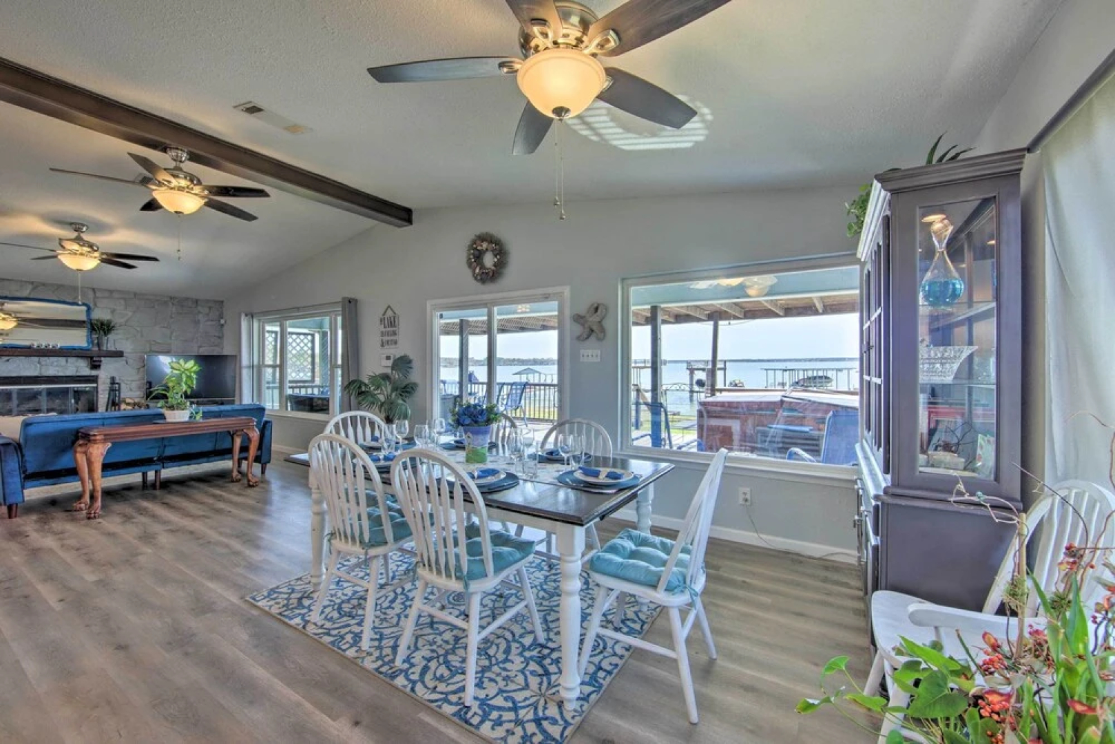Gun Barrel City Home w/ Hot Tub!