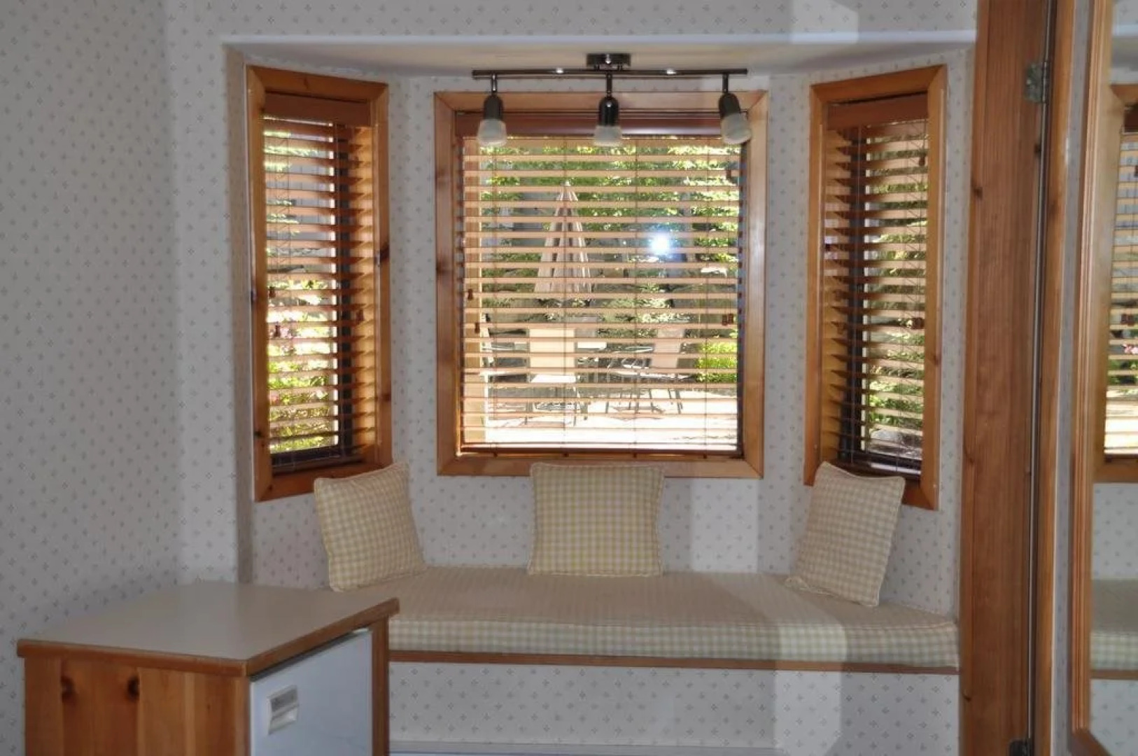 Bear Tracks Whistler Chalet