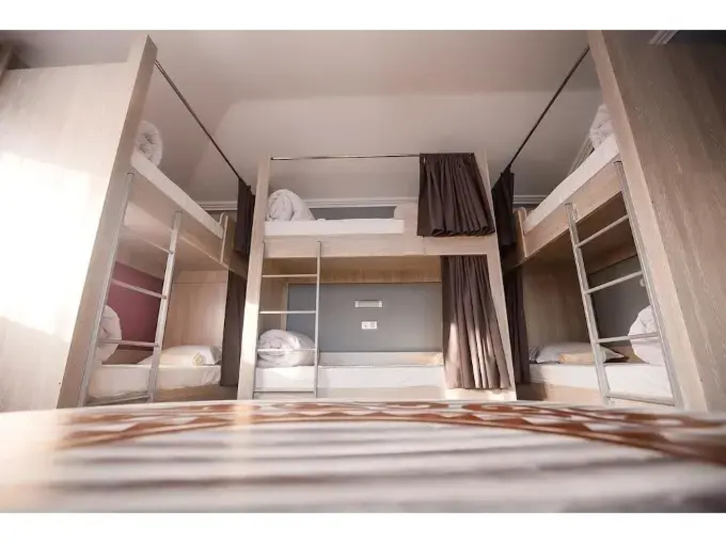 Mountain Road Hostel