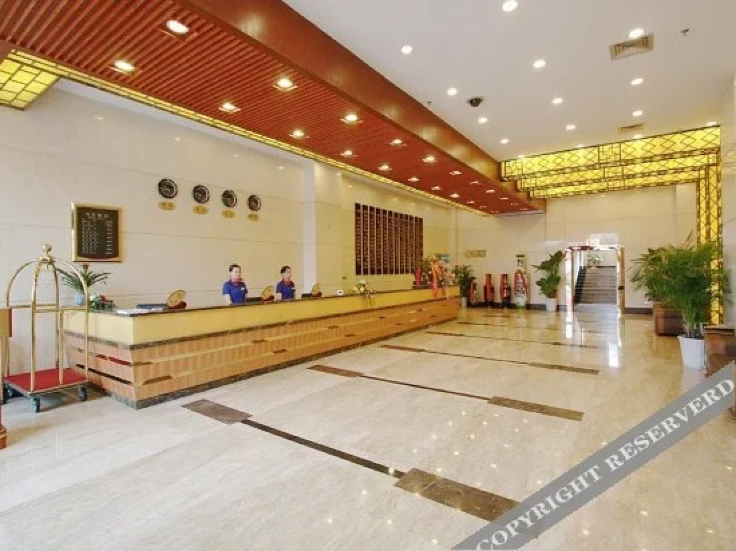 Chengzhong Blue Sky Hotel