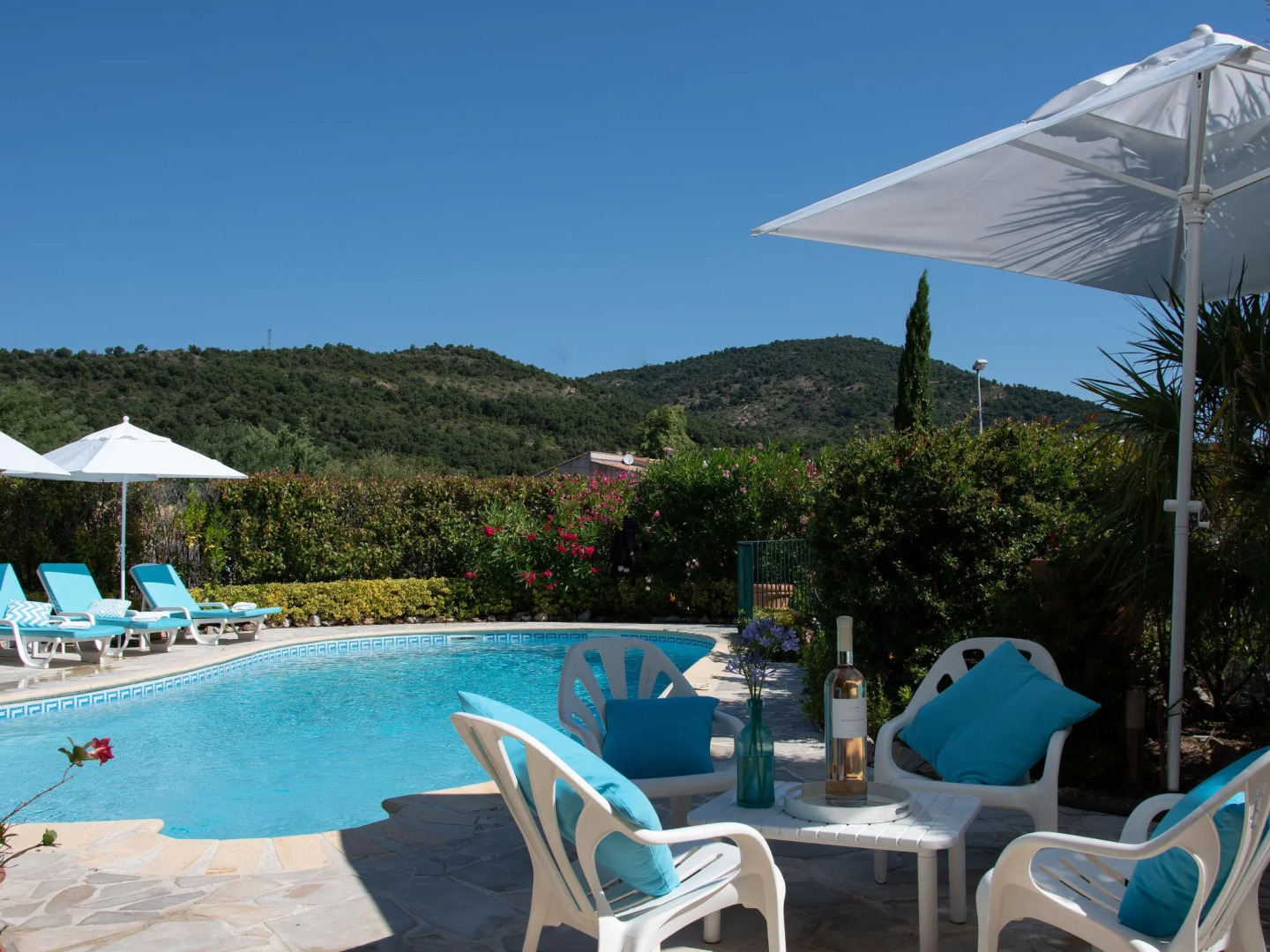 Gorgeous Villa in  Les Issambres with Swimming Pool