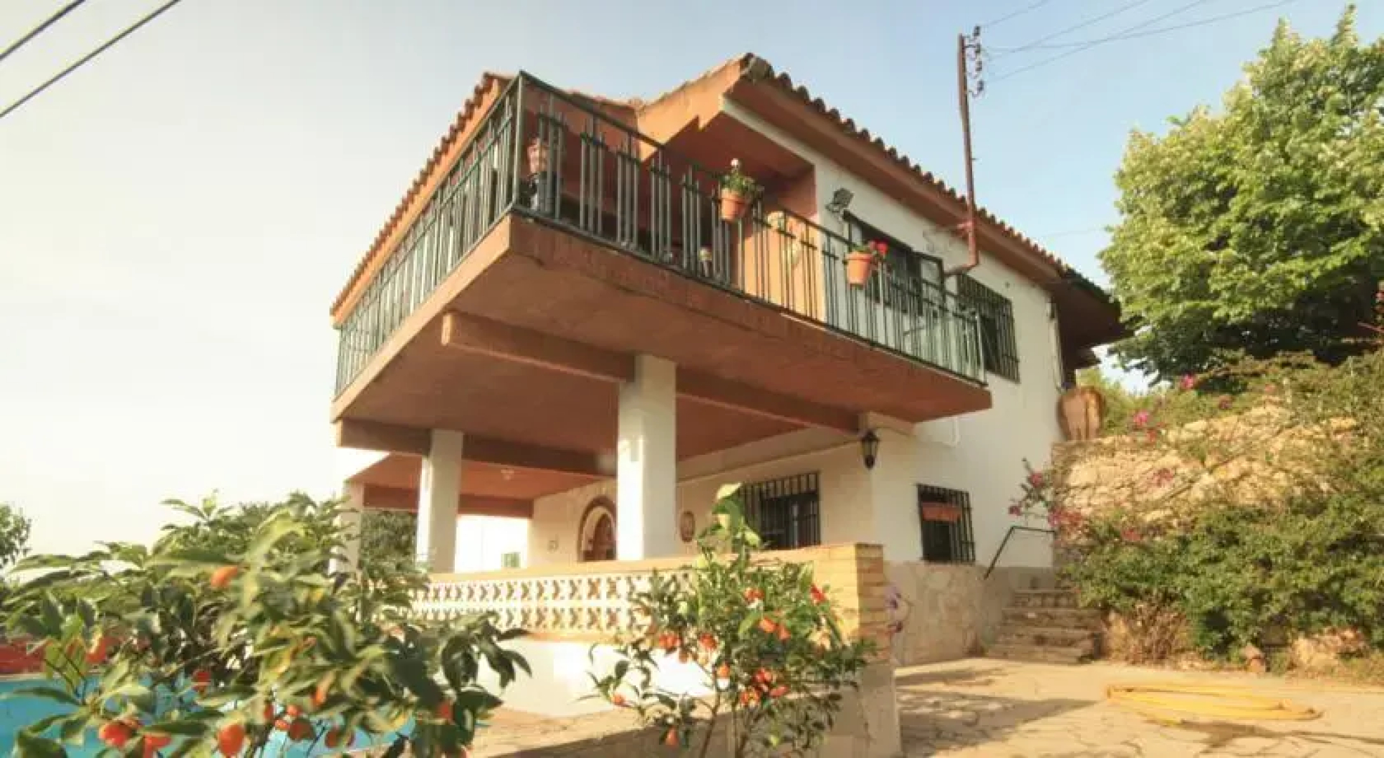 Country house Godall