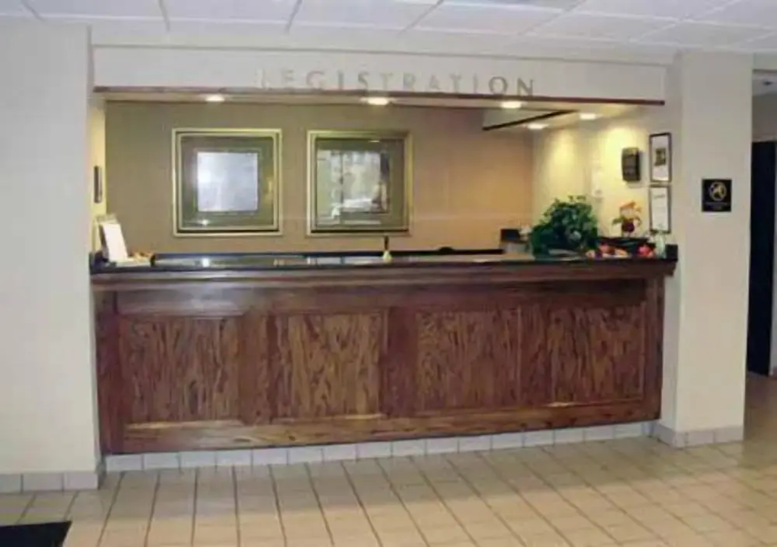 Econo Lodge Holly Springs