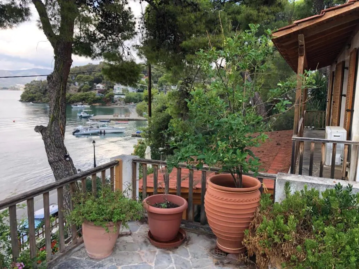 Sea-side 3 BEDROOM- BEACH HOUSE