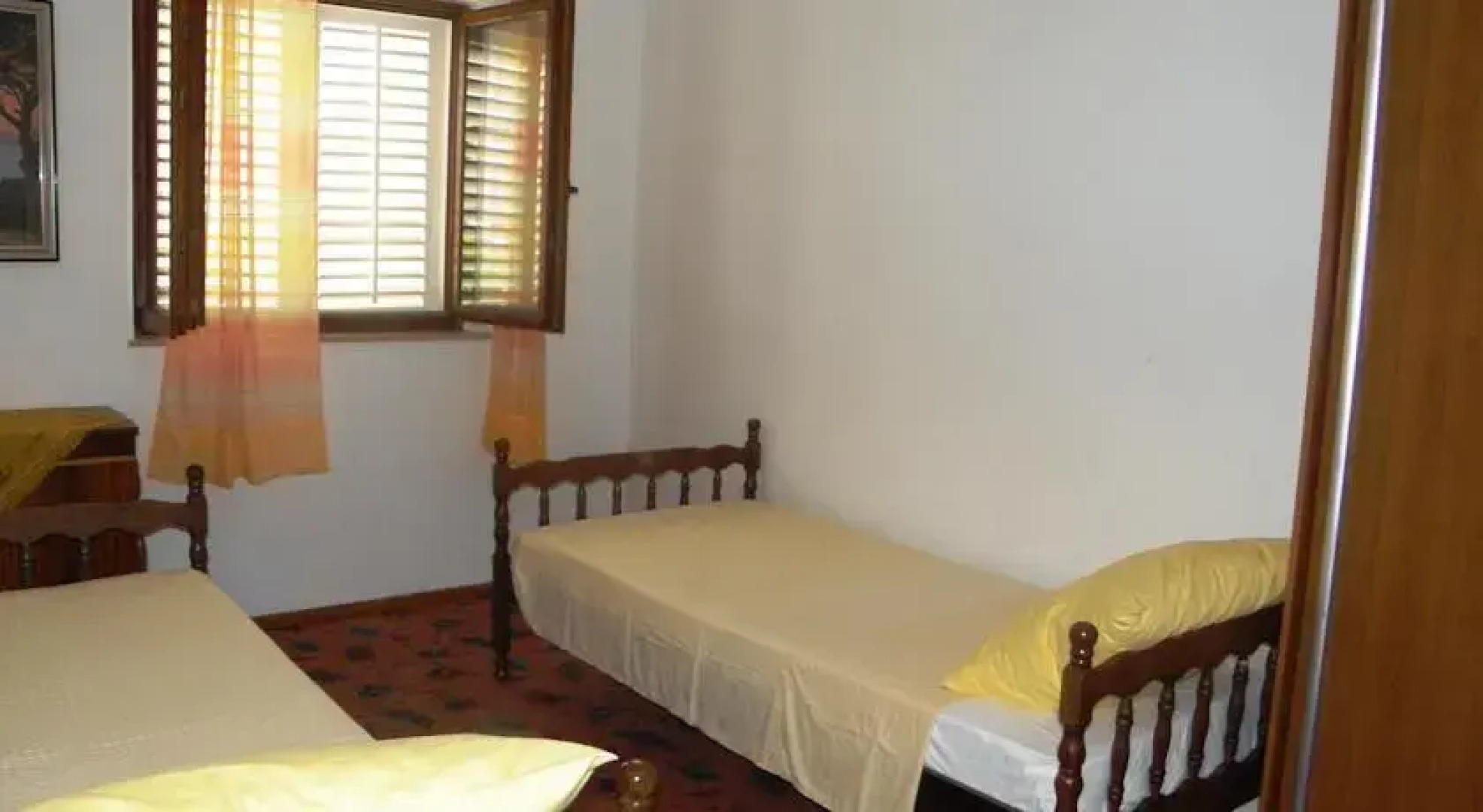 Apartments Njivice Bajcic