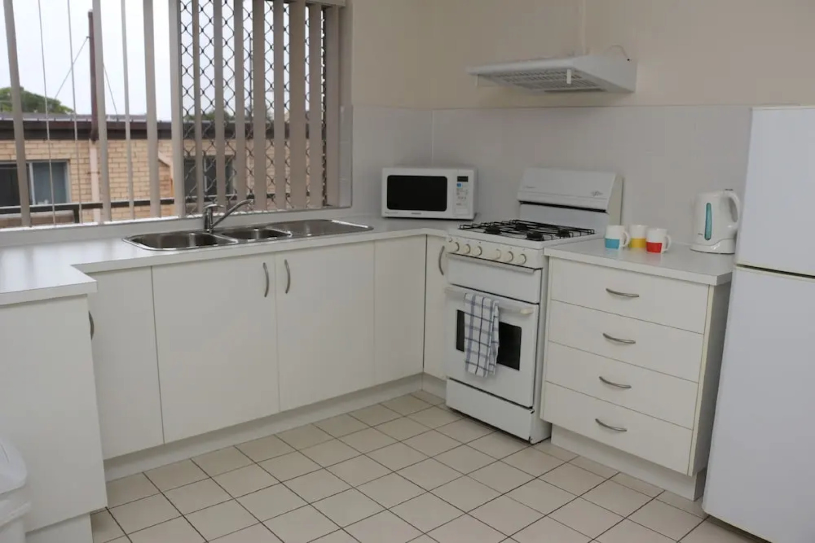 Aabon Apartments & Motel