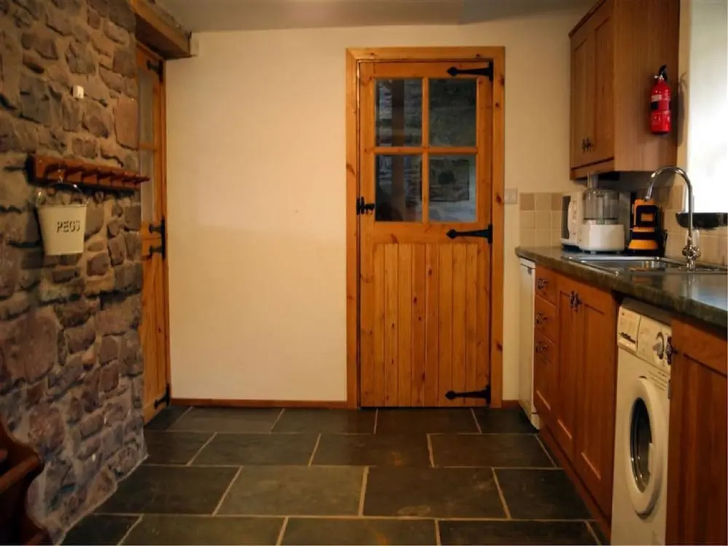 Onnen Fawr Farmhouse