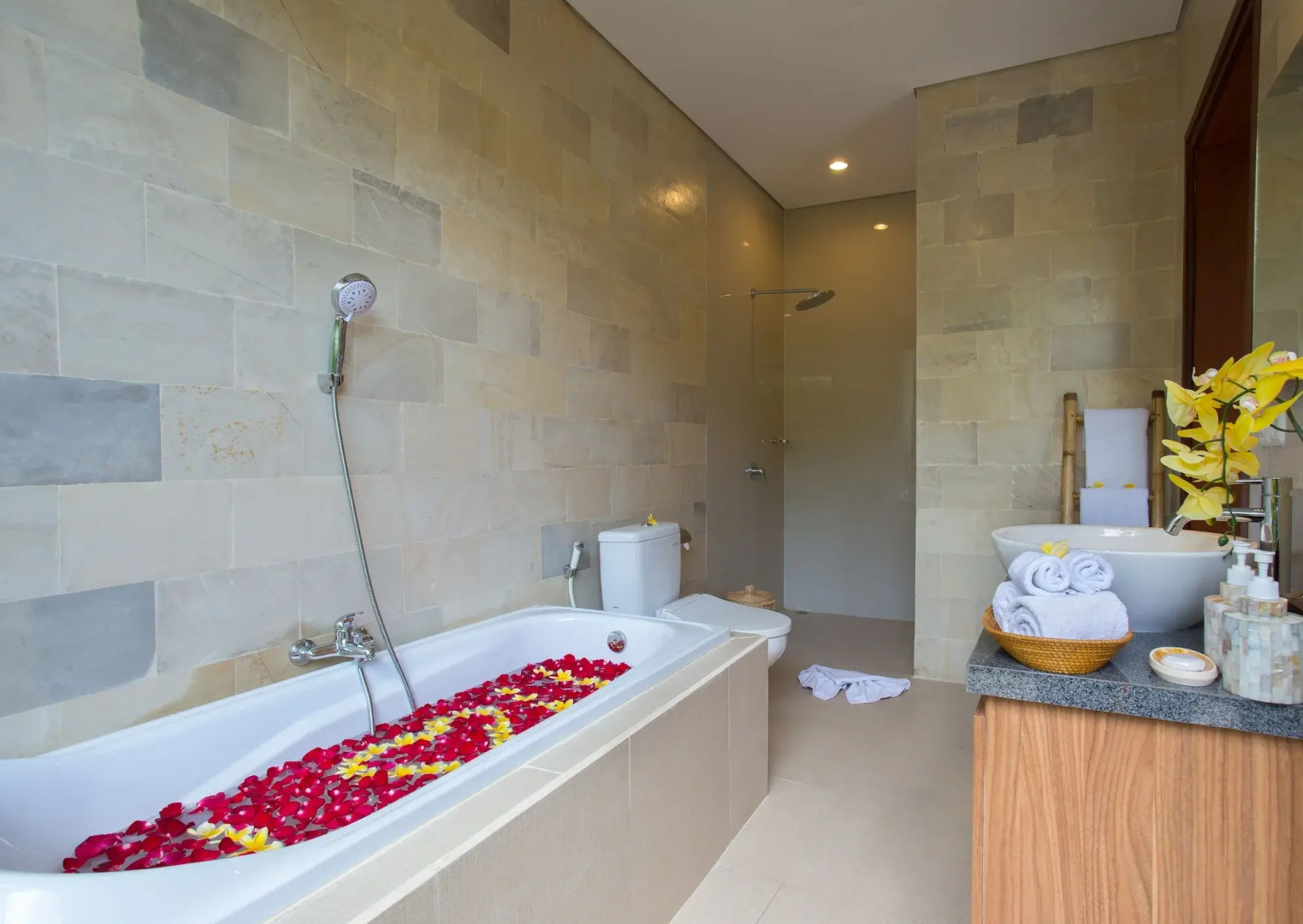 Aishwarya Exclusive Villas