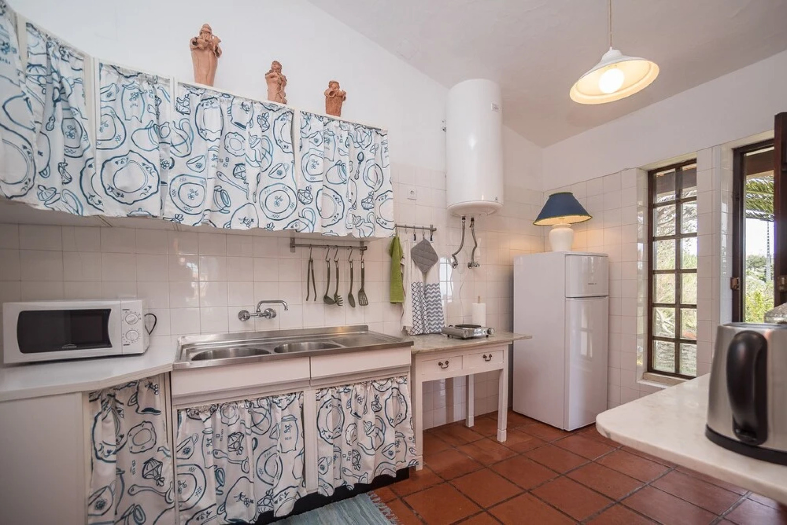 Ericeira Villa Surf Camp Hostel