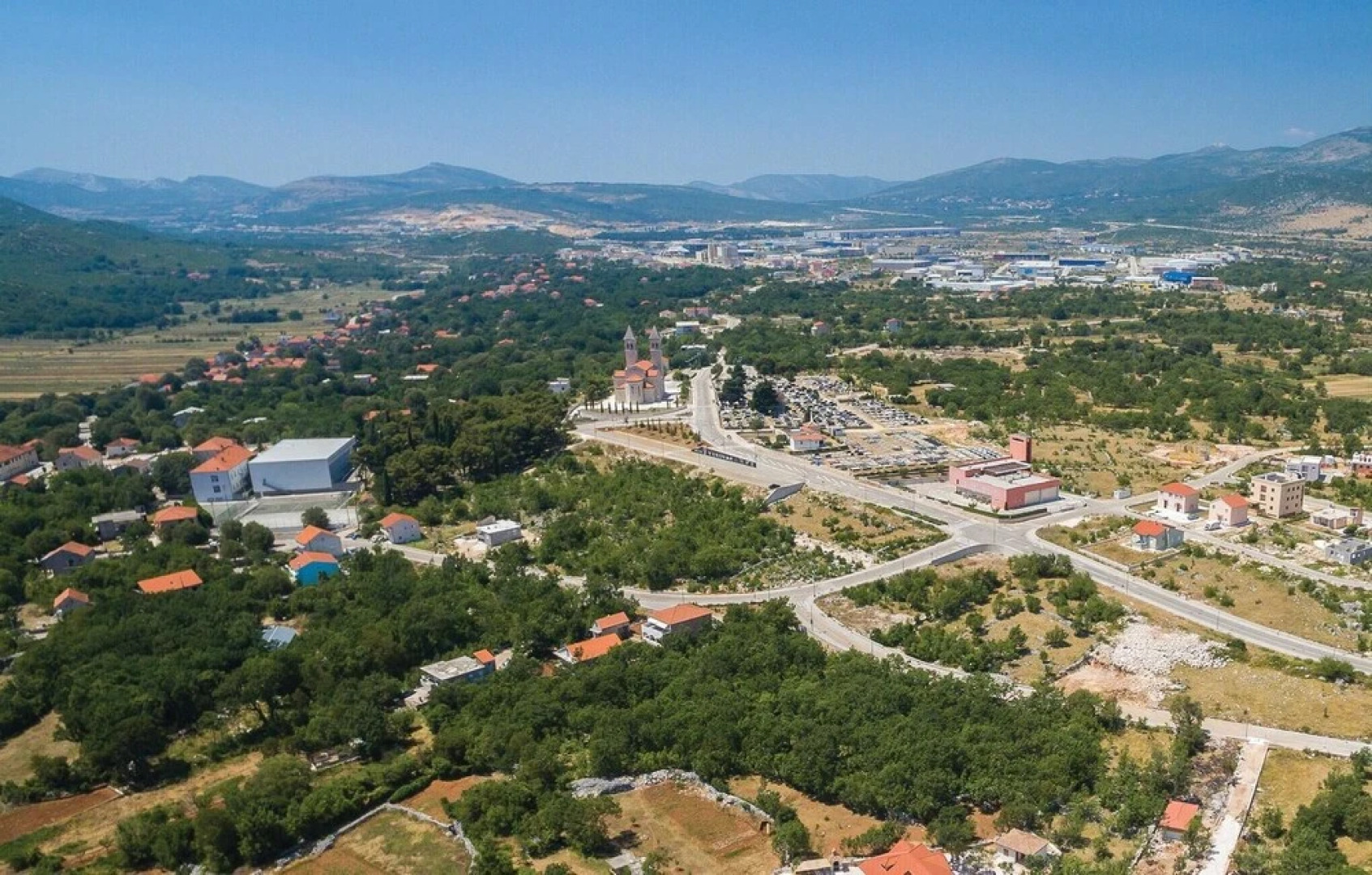 Nice Home in Dugopolje With Outdoor Swimming Pool, Wifi and 2 Bedrooms