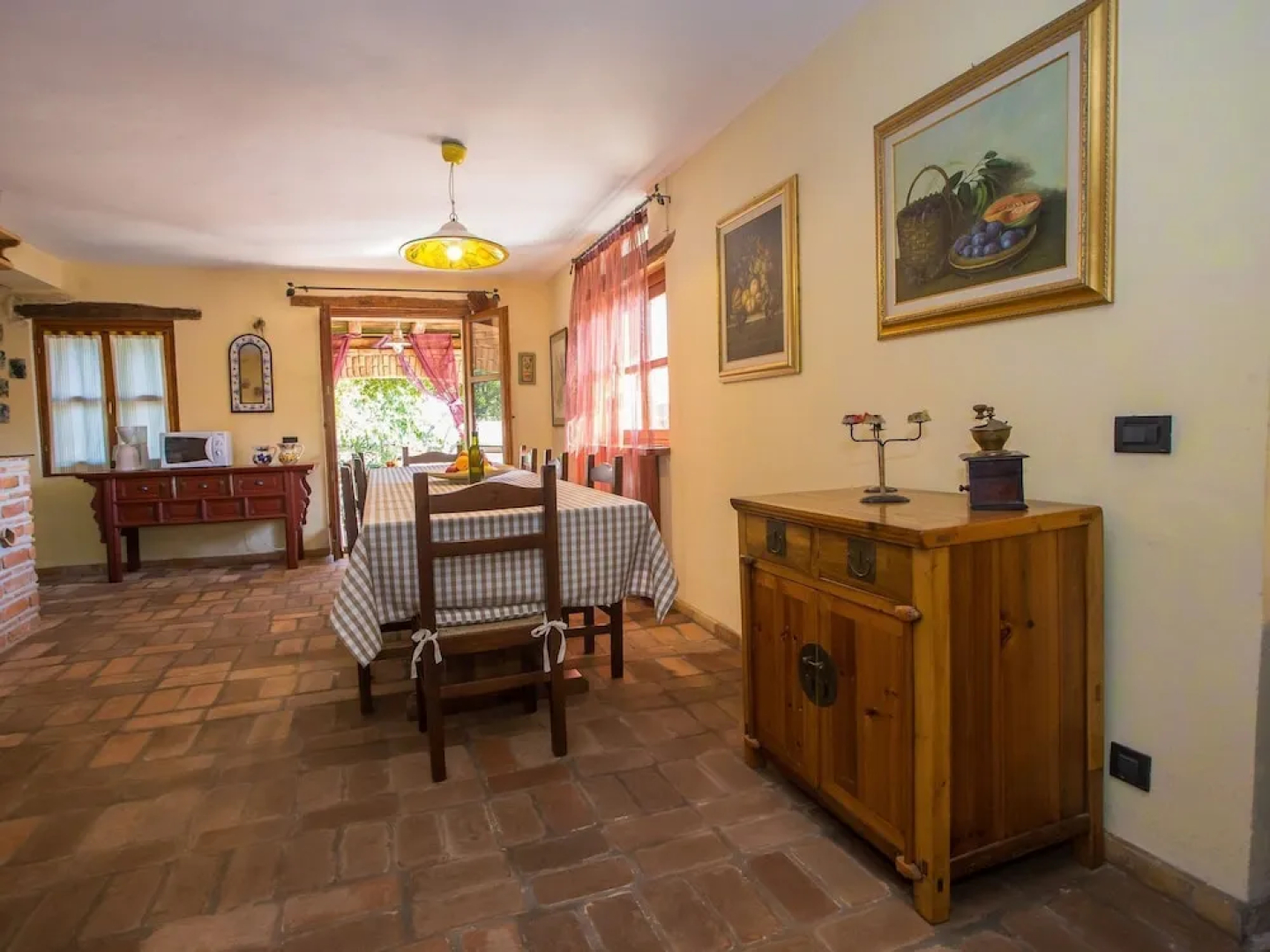 Quaint Holiday Home With Swimming Pool in Kaštelir