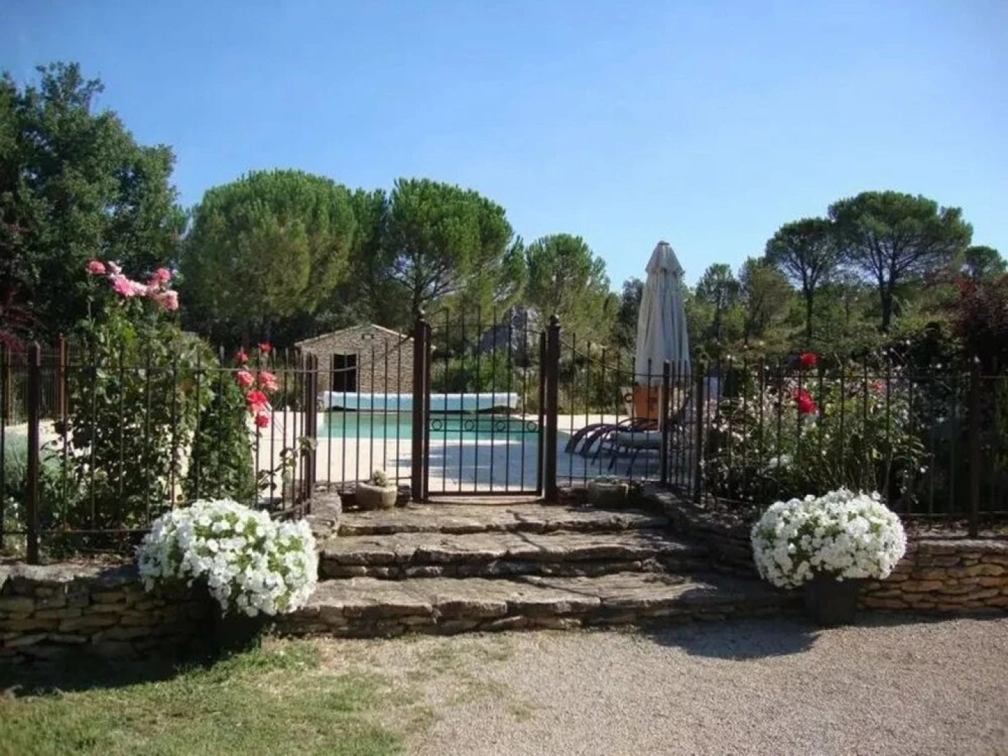 Villa With 2 Bedrooms in Bonnieux, With Private Pool, Furnished Garden