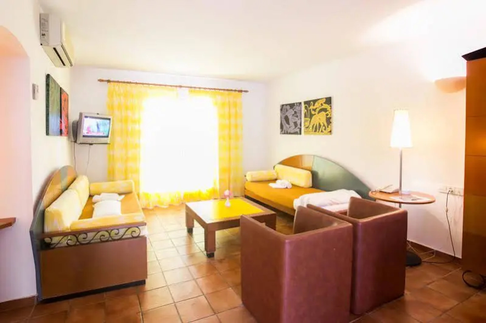 Pueblo Menorquin Apartamentos