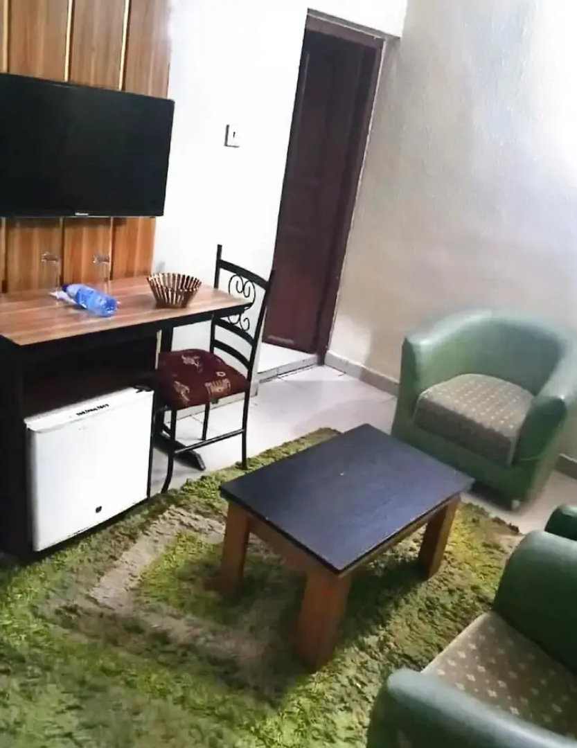 Leisure Spring Hotel