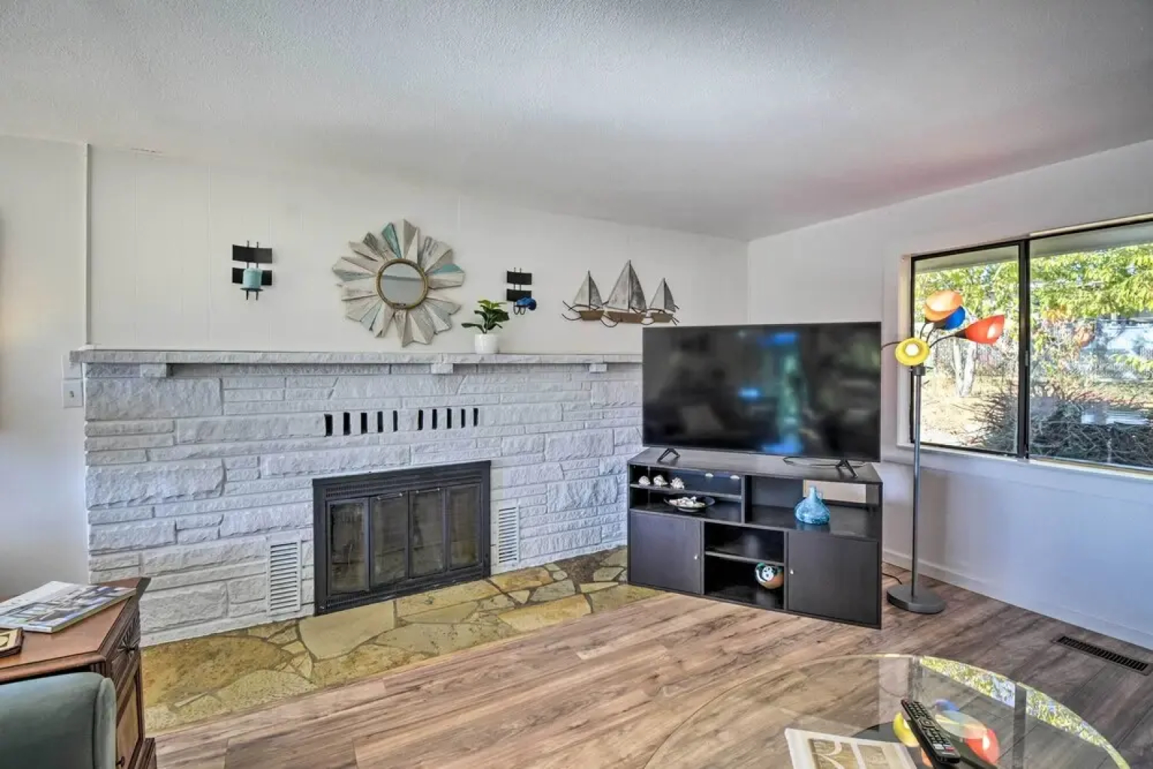Relaxing Poulsbo Duplex w/ Liberty Bay Views!