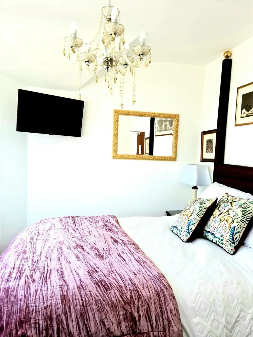 The White Stag Lodge