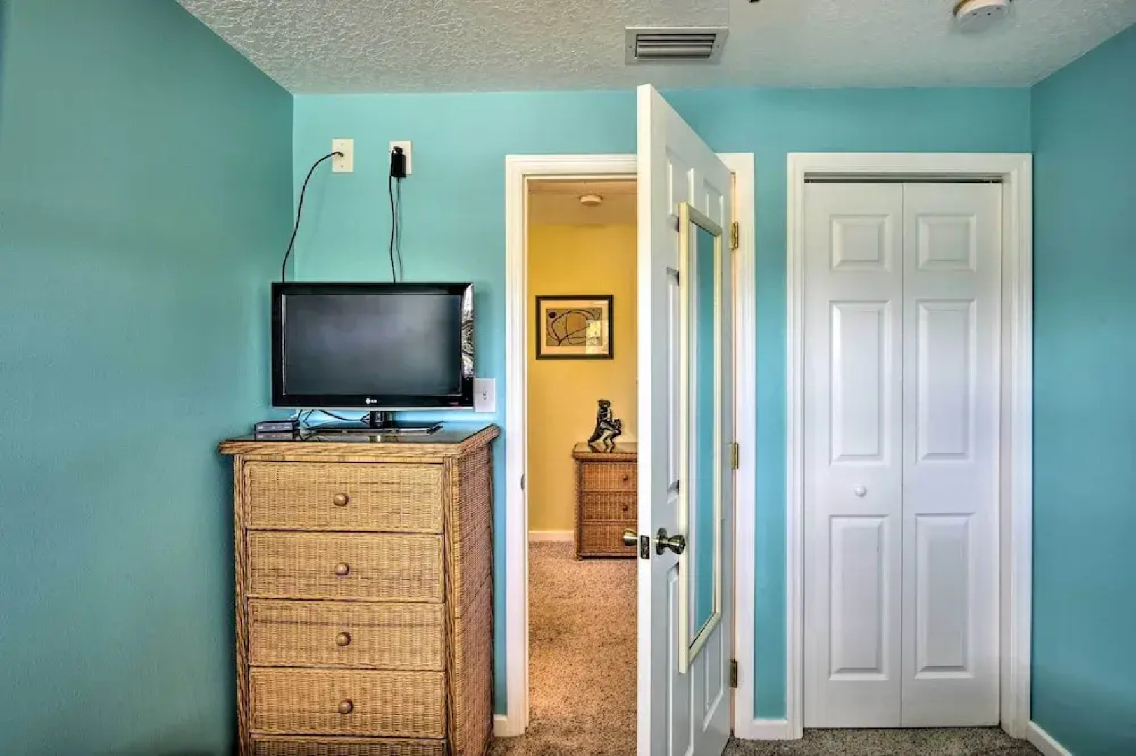 Sunny Cocoa Beach Escape w/ Bikes, Walk to Beach