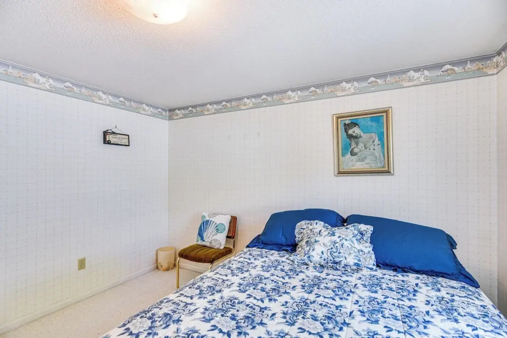 Coastal Home: 1 Mi to Beach, 2 Mi to Dtwn Newport!