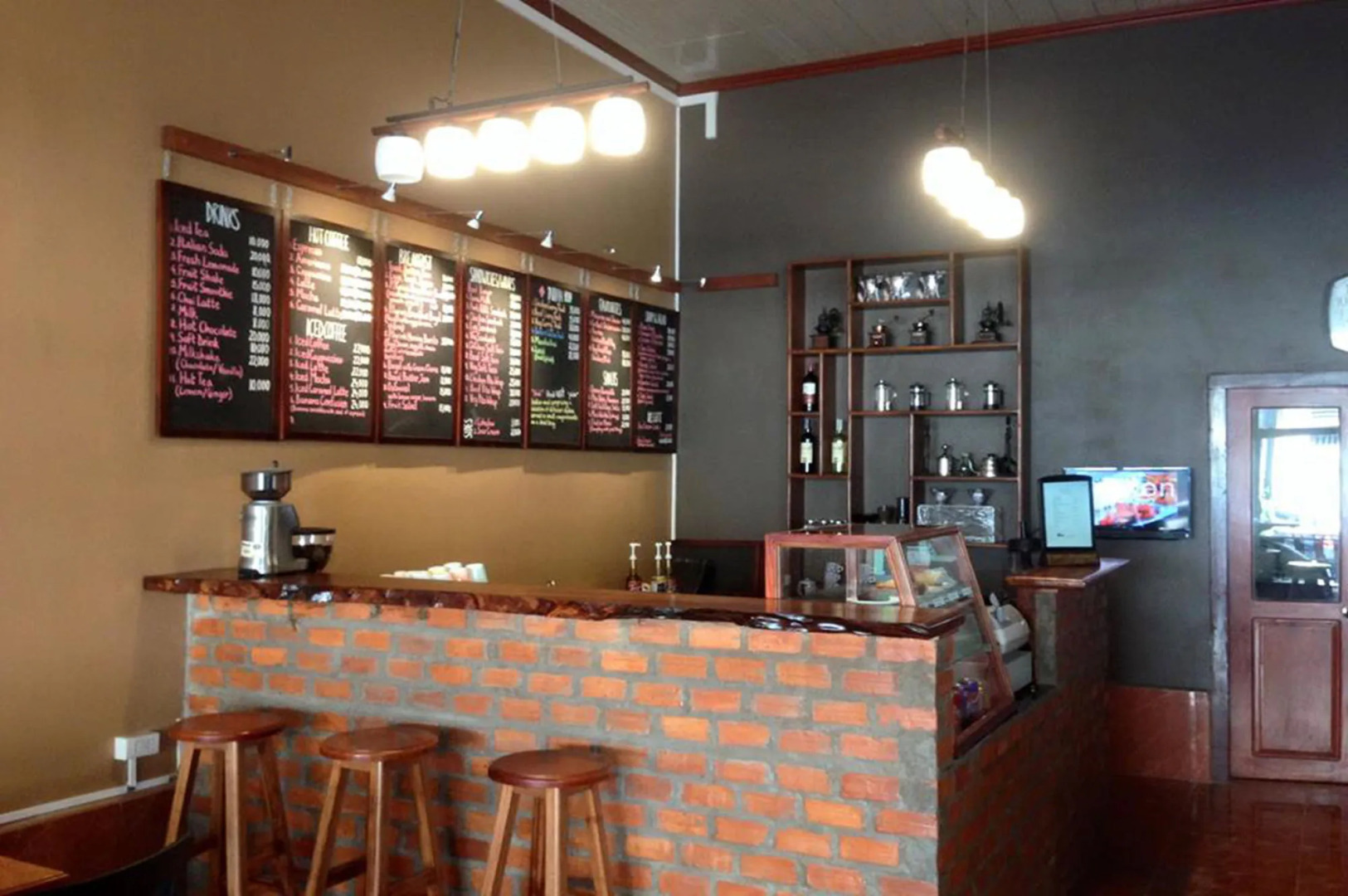 Pilgrim's Kitchen & Inn