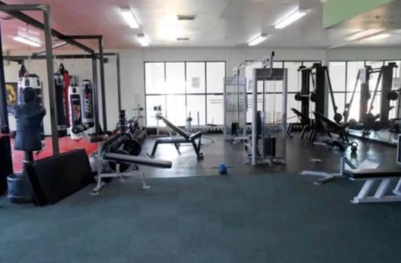 Modern Executive Penthouse All Amenities