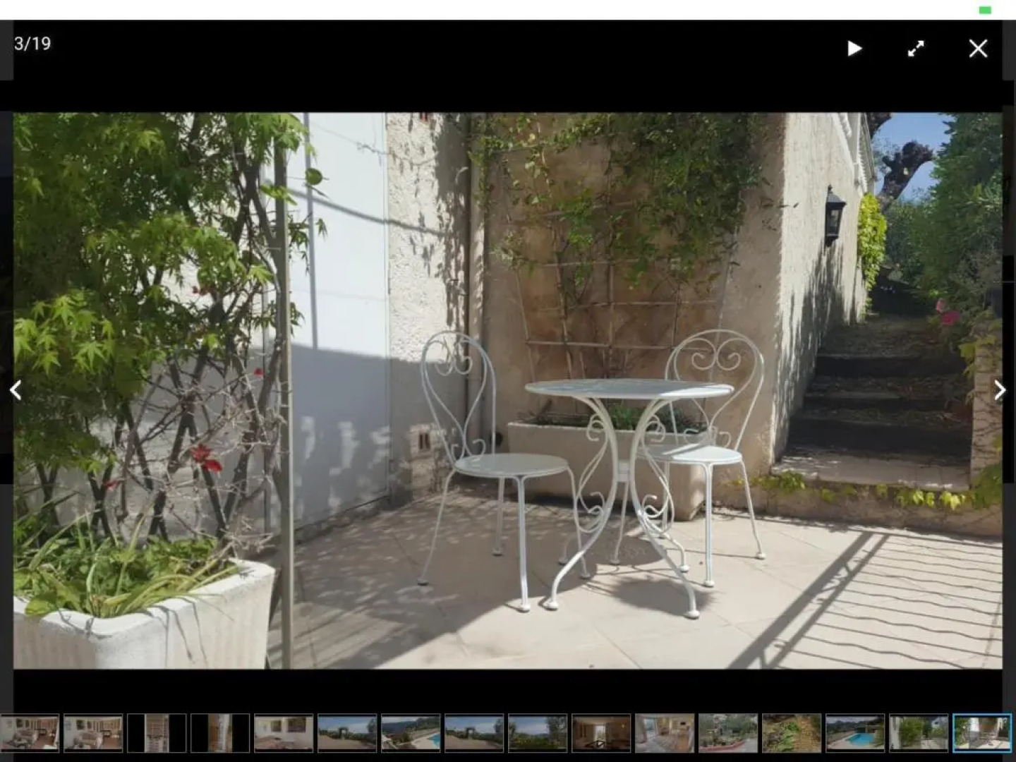 Room in Apartment - Beautiful F1 standing swimming pool, view