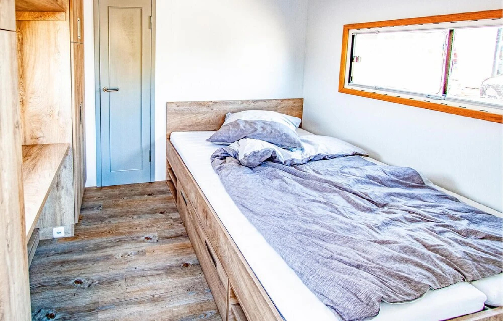 Nice Ship/boat in Hennigsdorf With 1 Bedrooms