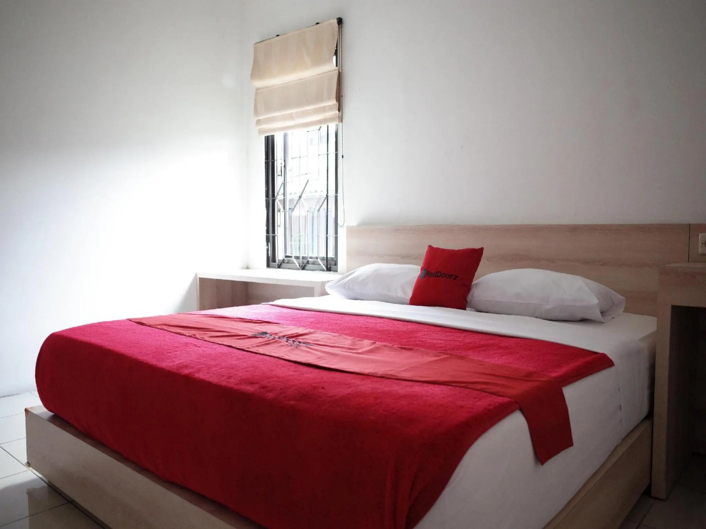 RedDoorz near Alun-alun Kota Sukabumi