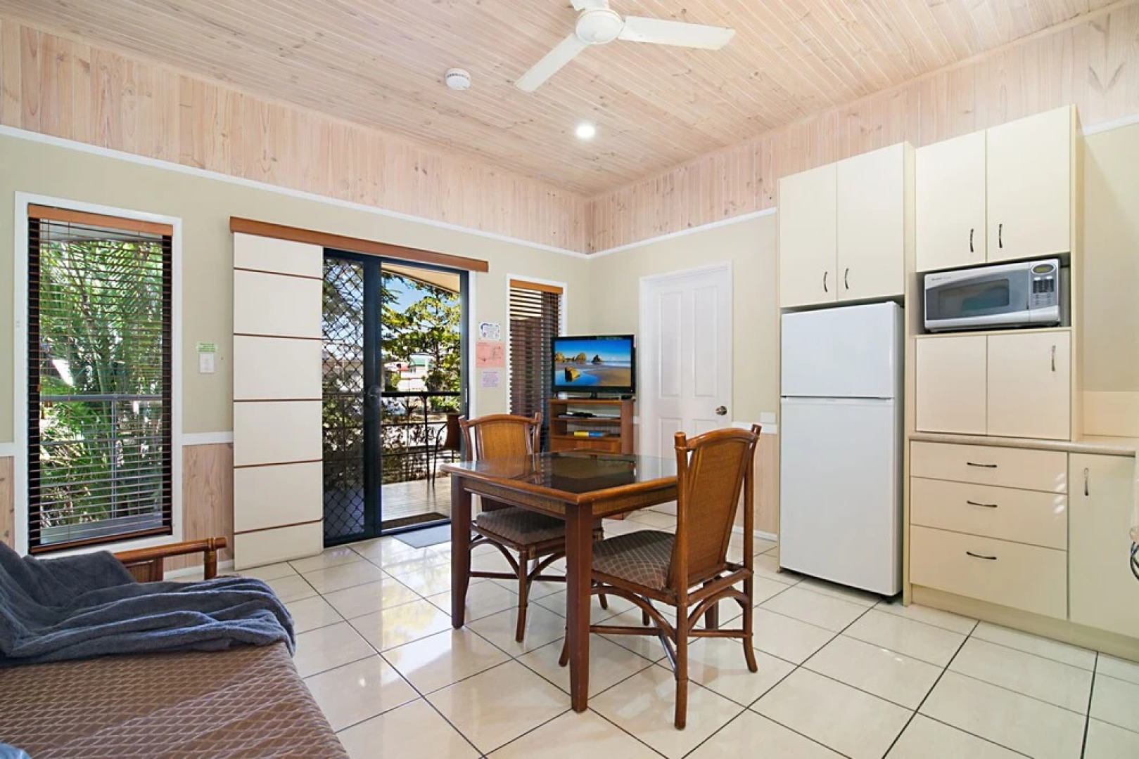 South Gladstone Motel