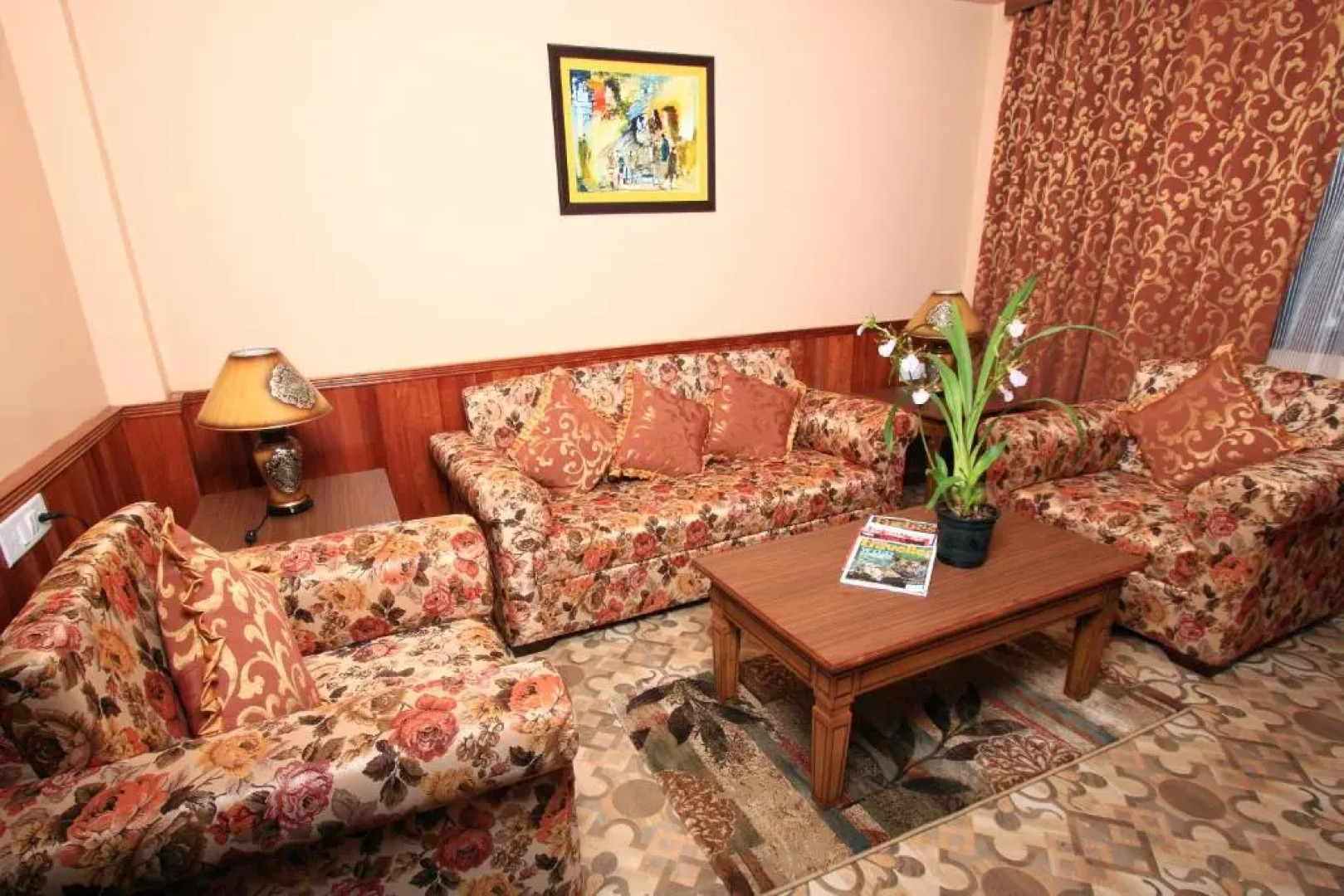 Yarlam Portico Resort