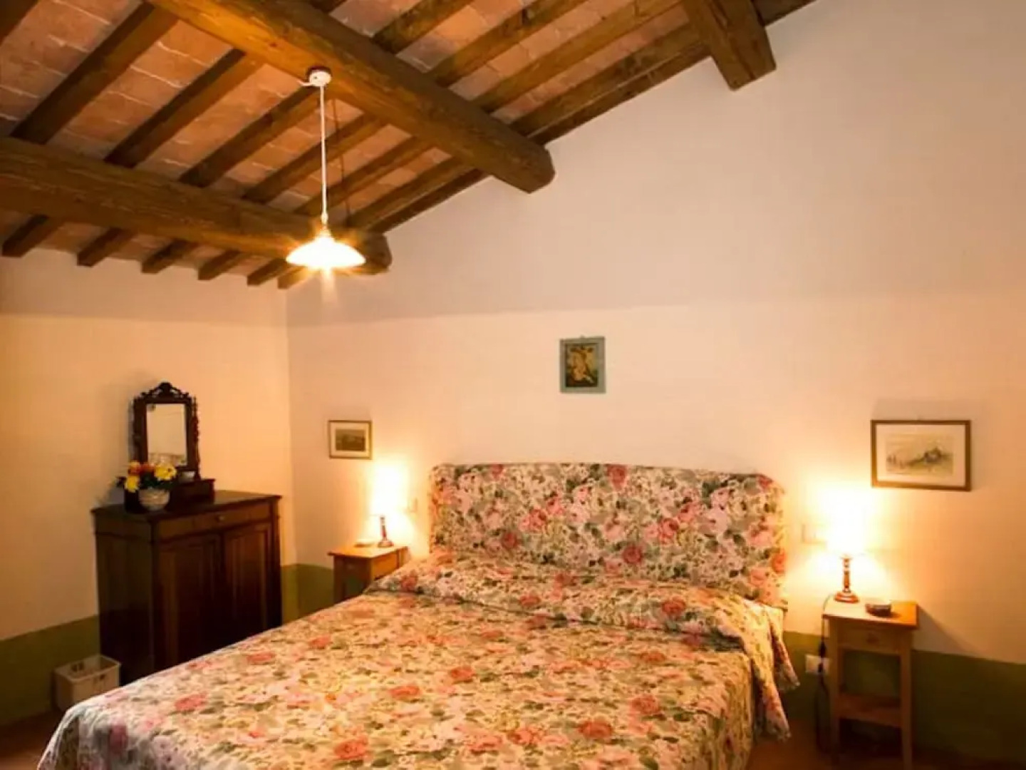 Spacious Home With Pool