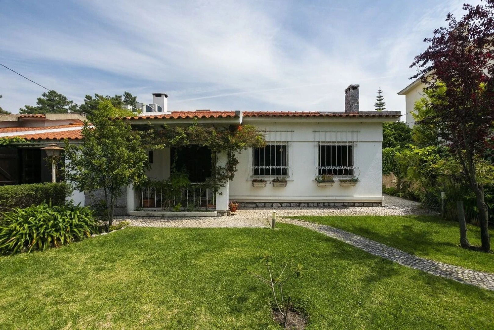 Villa Aroeira With Pool By Homing