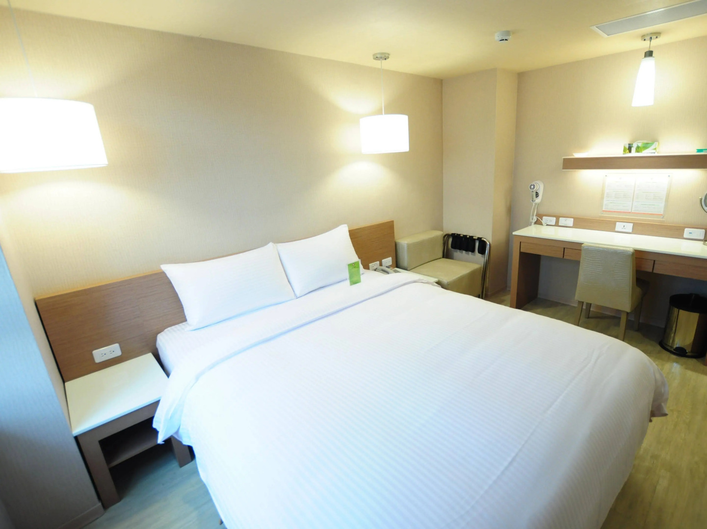 Kindness Hotel - Tainan Chihkan Tower