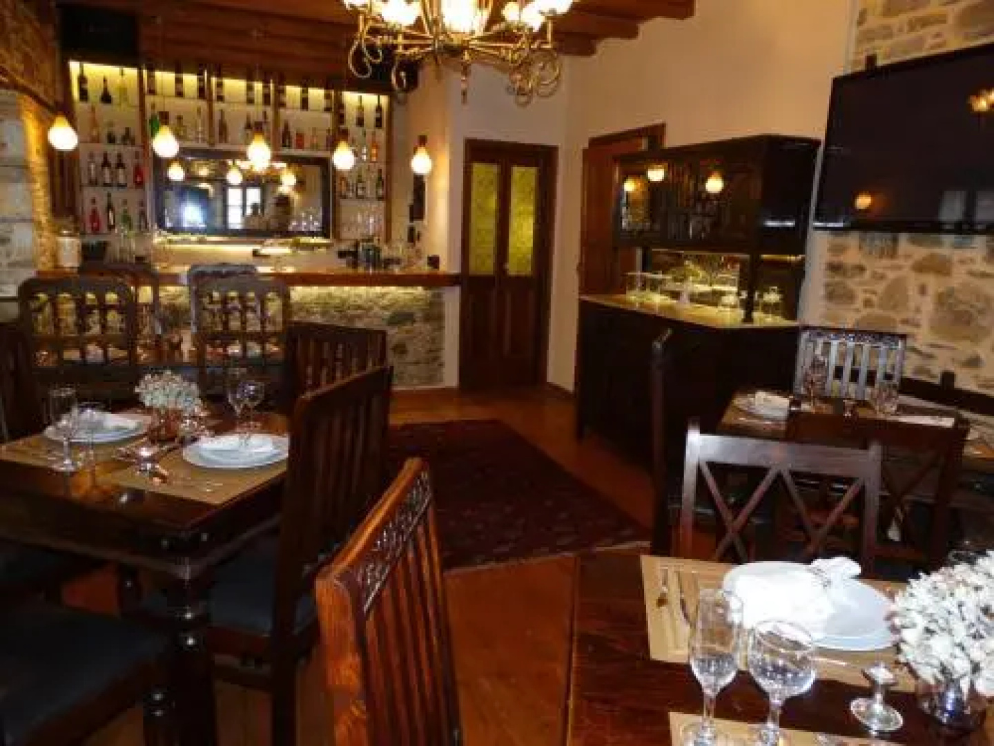 Iliopetra Suites