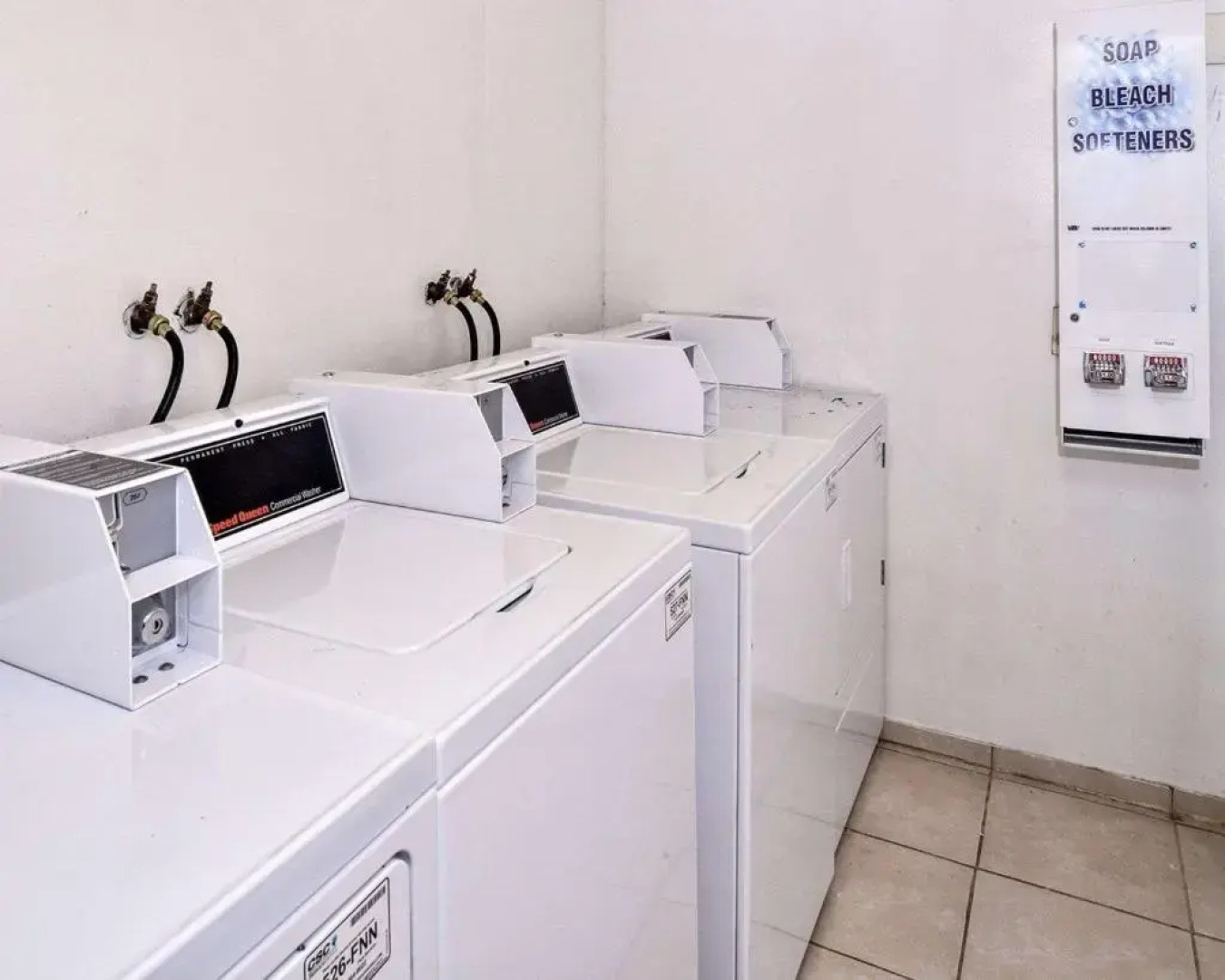 Days Inn Kent - Meeker St.